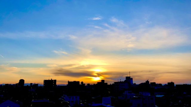 名古屋市北区　平安会館　名古屋斎場　夕日